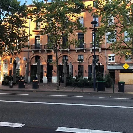 维克多雨果酒店 酒店
