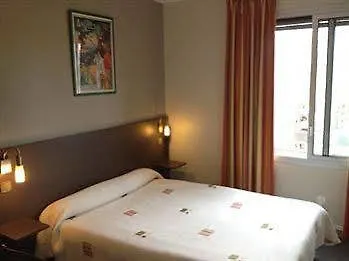 维克多雨果酒店 酒店 2*