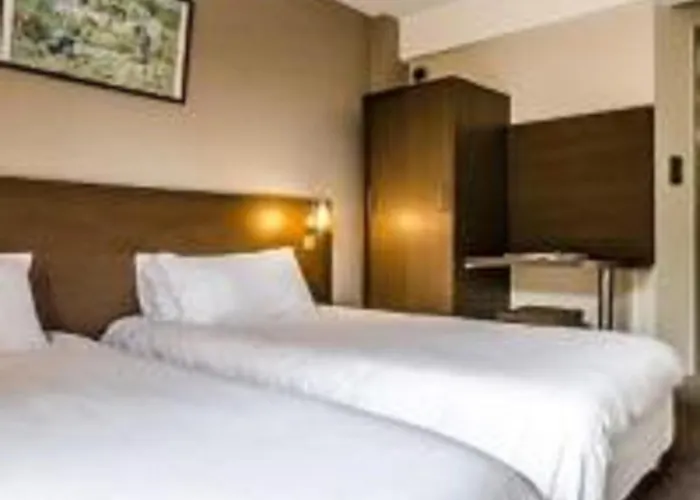 Hotel Victor Hugo 2*