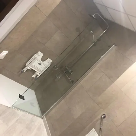 Hotel Victor Hugo 2*