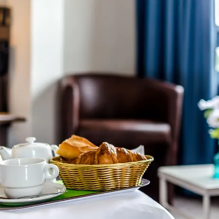 维克多雨果酒店 酒店 2*