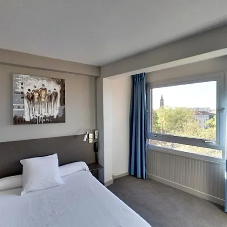 Victor Hugo 2* Toulouse