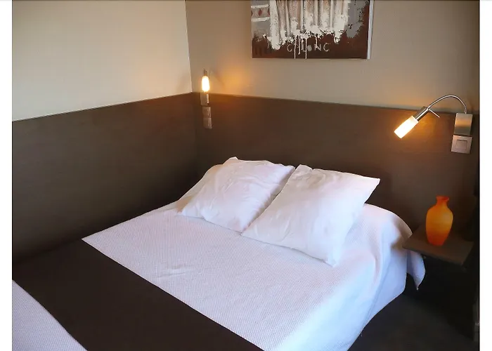 Victor Hugo Hotel 2*