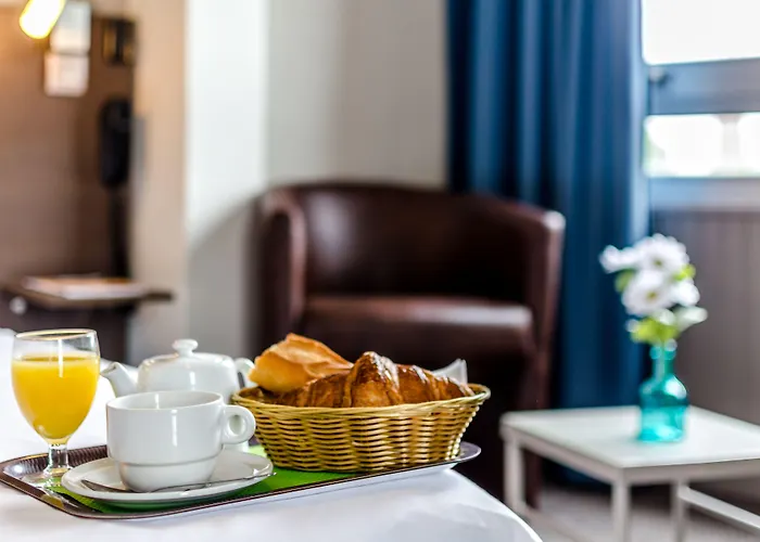 Victor Hugo Hotel 2*