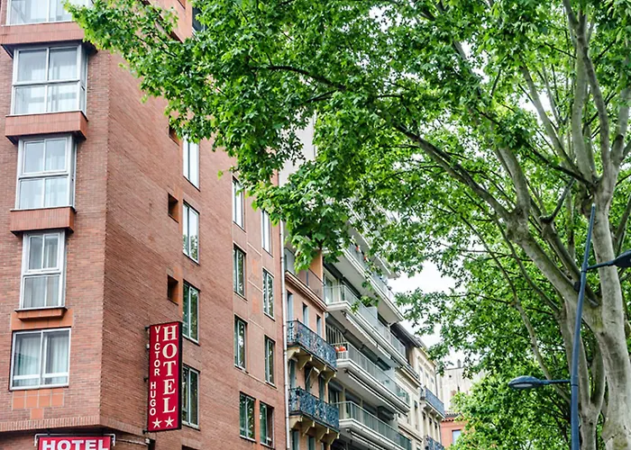 ヴィクトル ユーゴー ホテル 2*